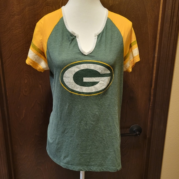 Team Apparel Tops - NWT Womens Green Bay Packers T-Shirt